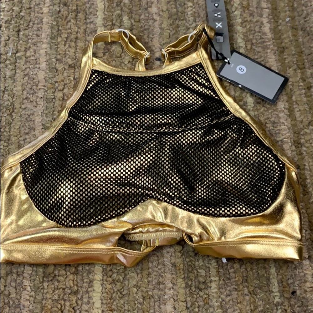 Gold Chestee